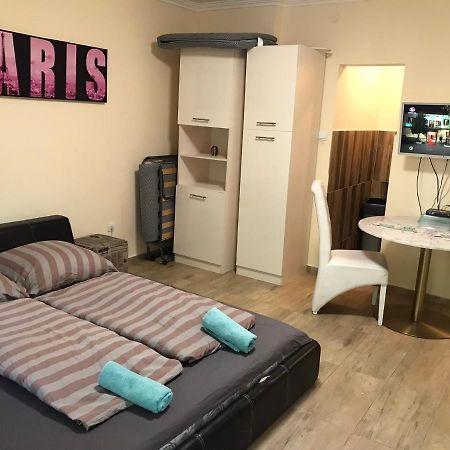 Roland Apartmant Zuglo Budapest Exterior foto