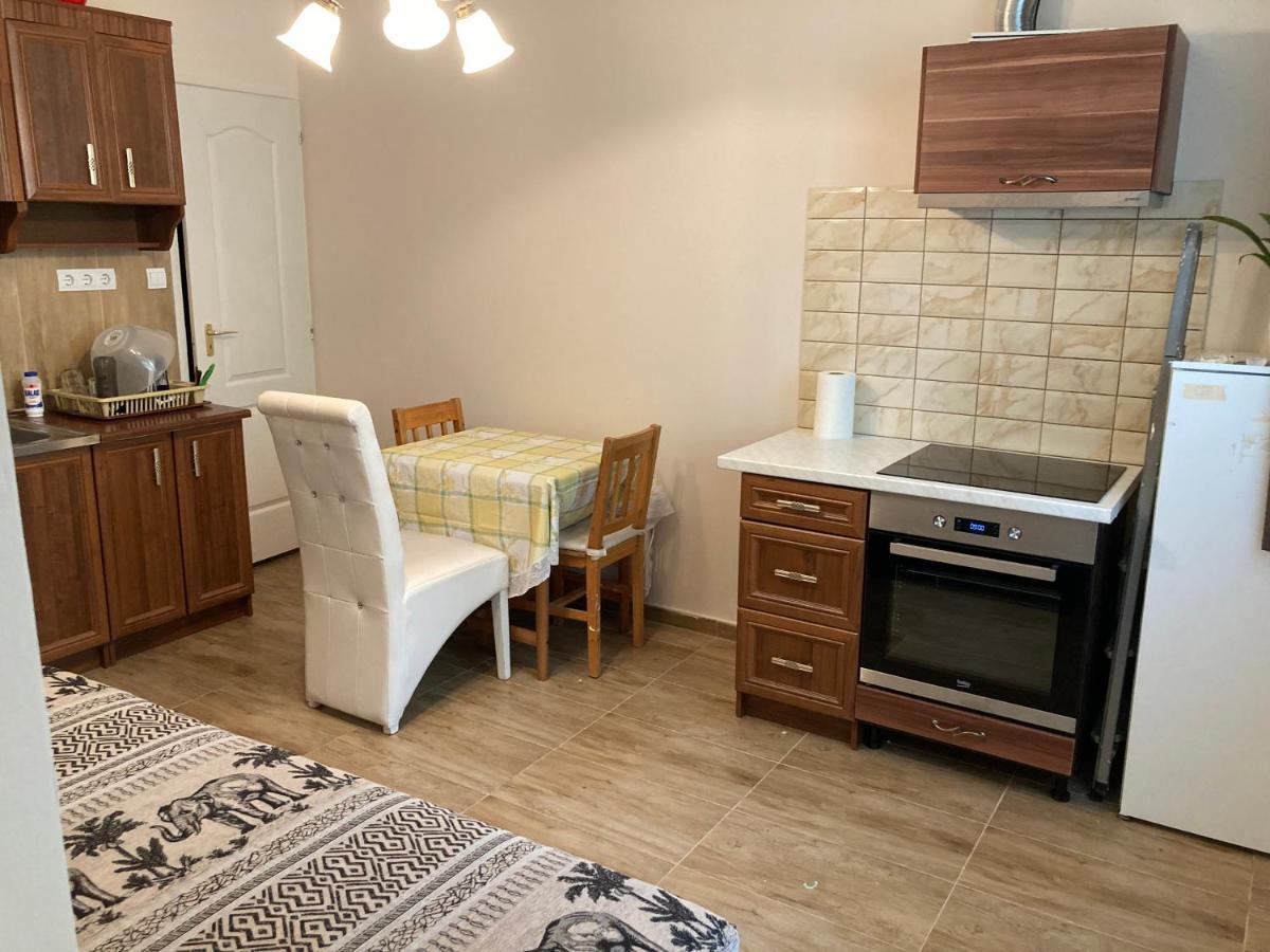 Roland Apartmant Zuglo Budapest Exterior foto
